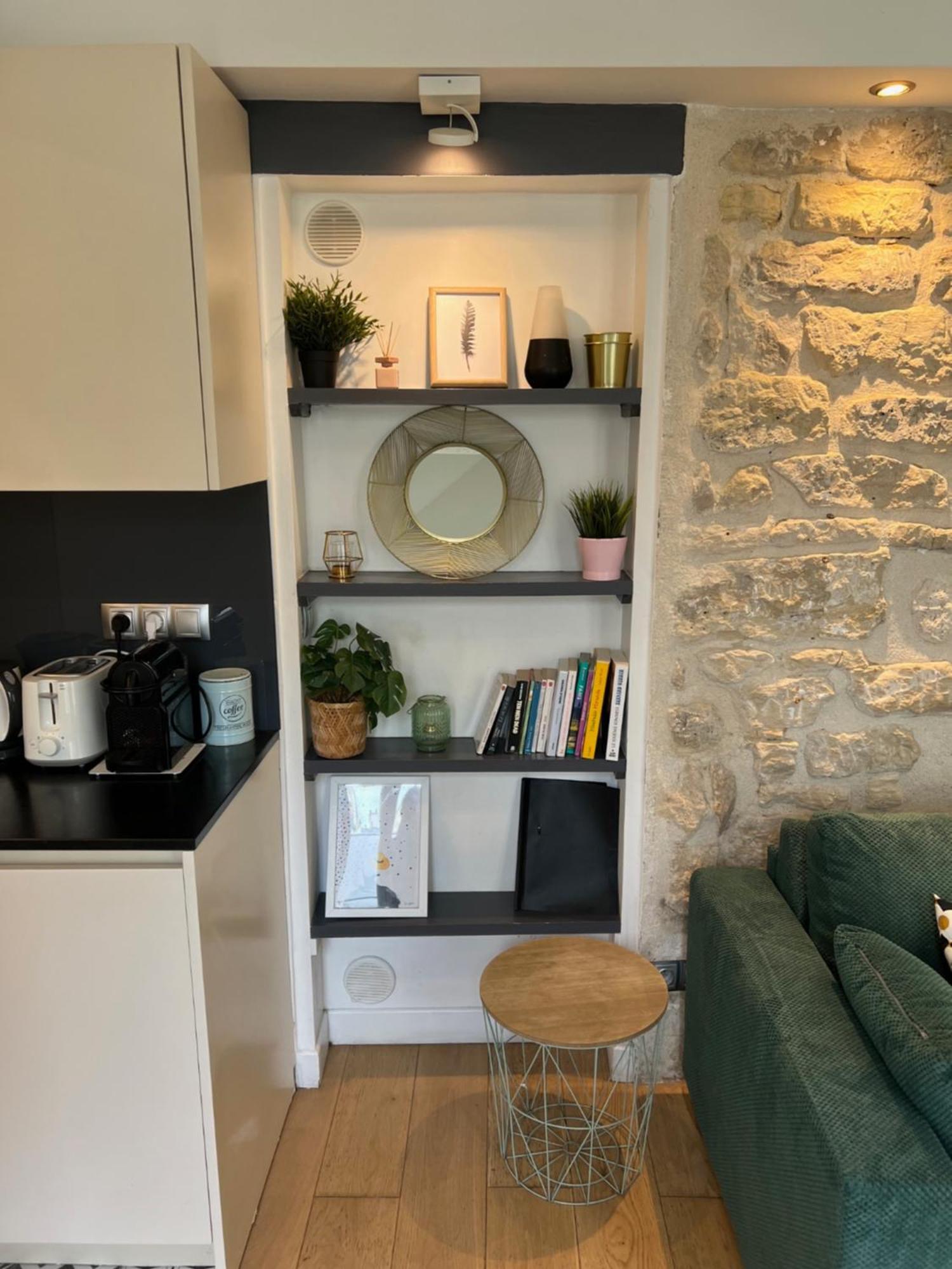 Atypique Aux Batignolles Appartement Paris